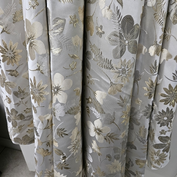 Mac Duggal Brocade Strapless White Golden Floral High Low Gown 49619 SZ 6 NWT - Picture 10 of 13